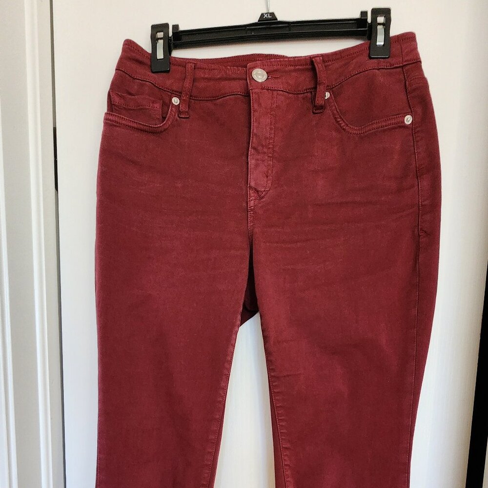 Tommy Bahama Women's Boracay Denim Pants Size 4 Color Wine Good Condition